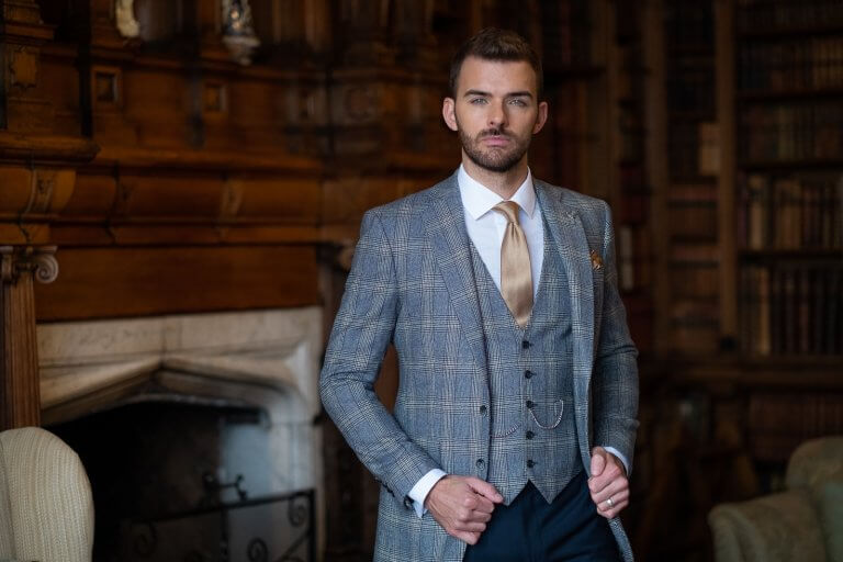 What Is A Lounge Suit & How Is It Worn? | Blog | Whitfield & Ward