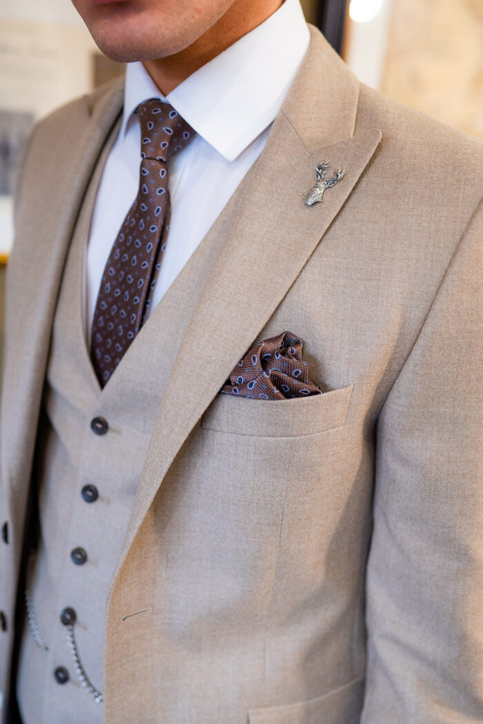 3 piece <br />
suit